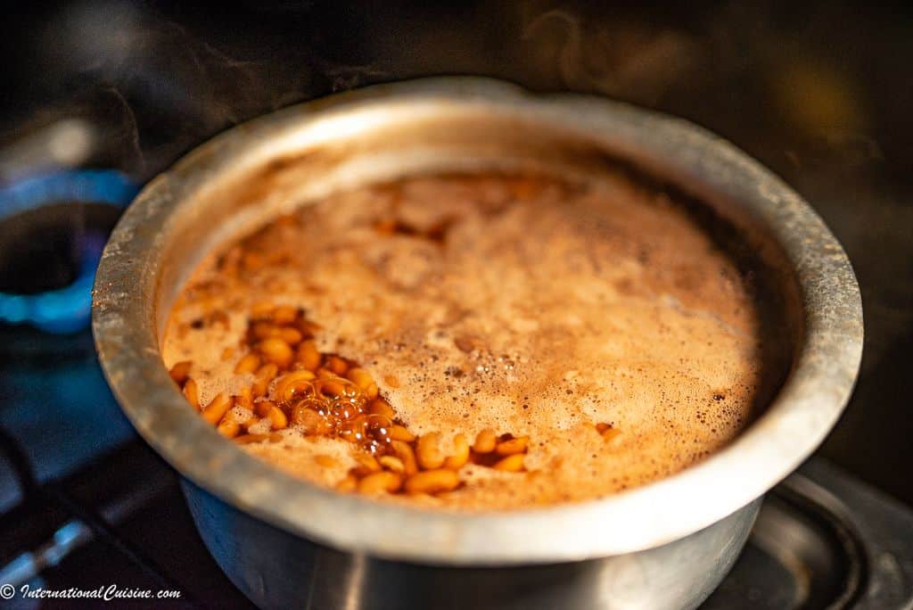 Maharge Ya Nazi (Kidney Beans in Coconut Milk)