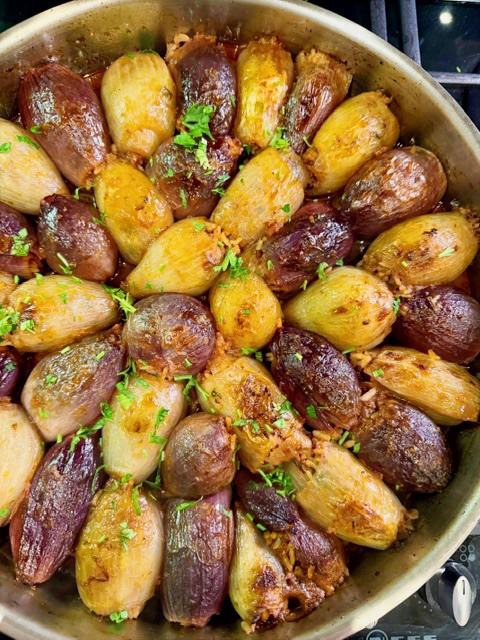 Soğan dolması (stuffed onions with aromatic rice and lamb)