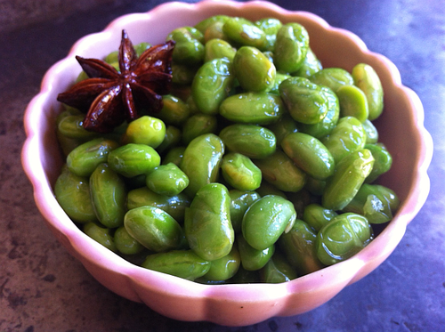 Chilled star-anise scented edamame