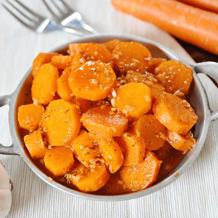 Spanish Marinated Carrots (Zanahorias Aliñadas)