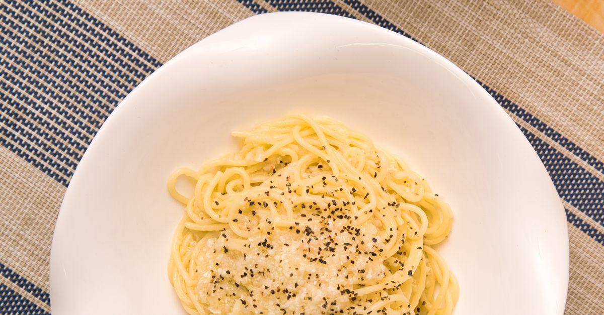 Italian Cacio e Pepe Gnocchi with Roasted Broccoli