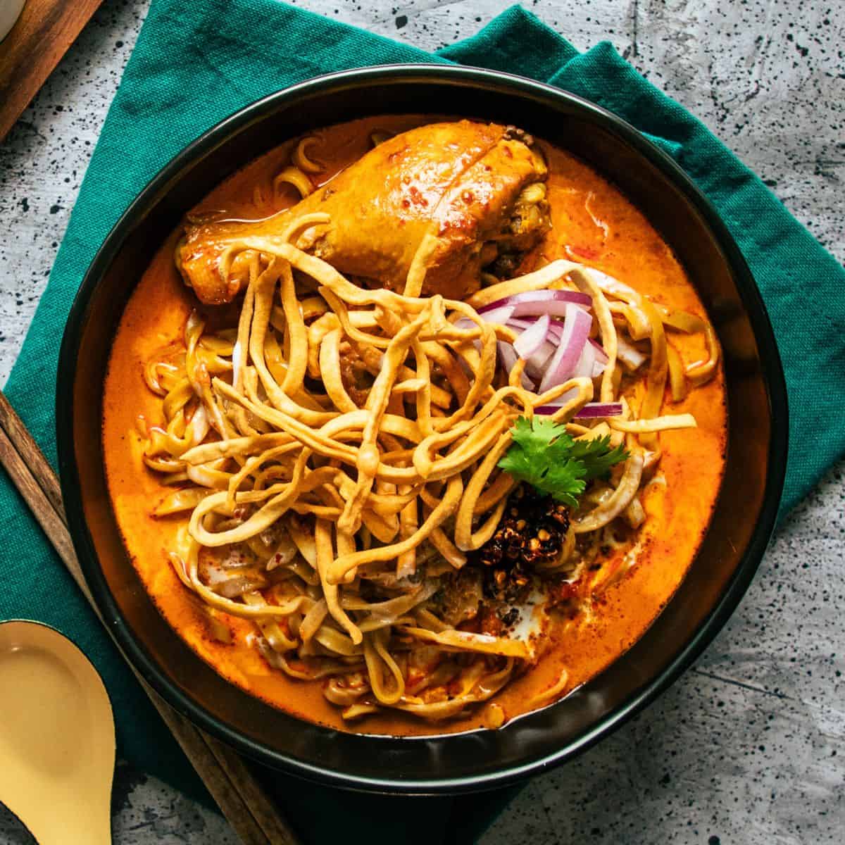 Khao Soi (Northern Thai Curry Noodle Soup)