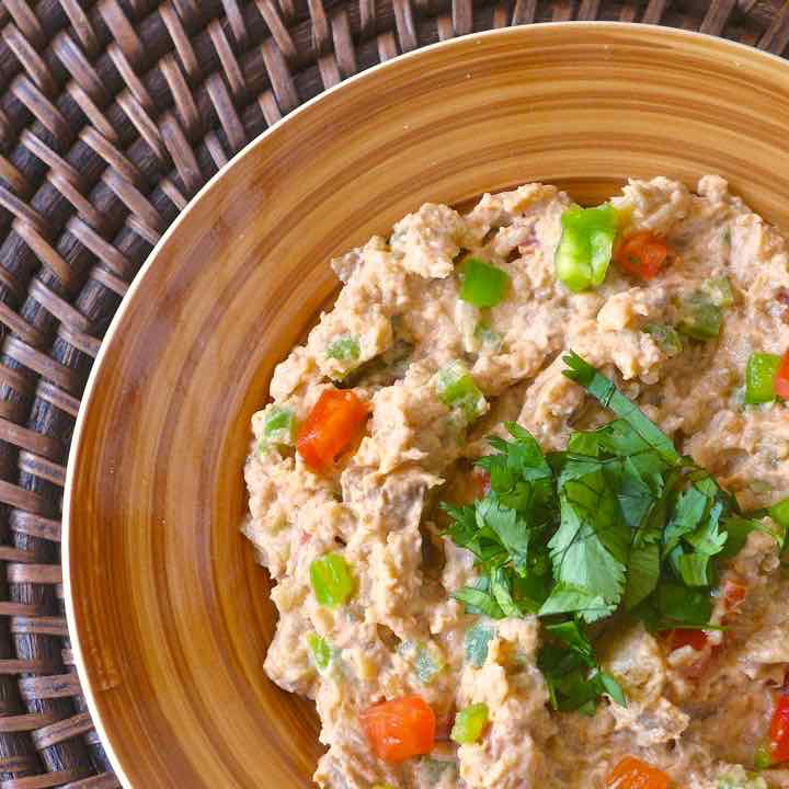 Salata Aswad be Zabadi (Sudanese eggplant salad with yoghurt)