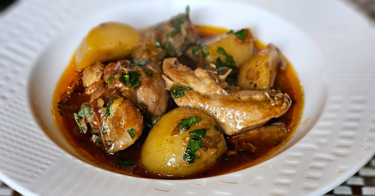 Italian Braised Chicken Thighs with White Beans and Tomato