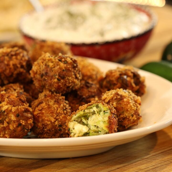 Greek zucchini fritters (kolokithokeftedes)
