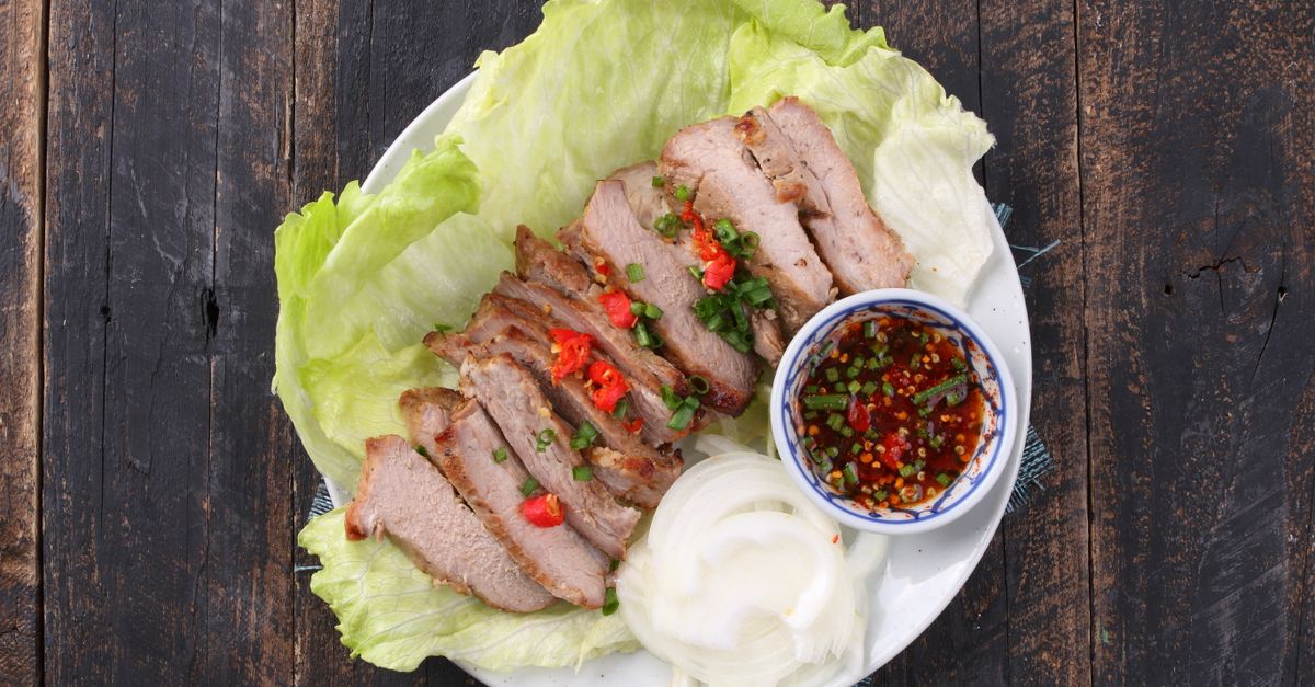 Thai Larb Lettuce Wraps with Crispy Tofu