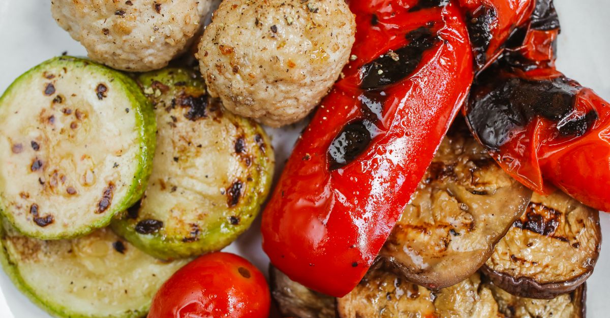 Mediterranean Roasted Vegetable and Halloumi Traybake
