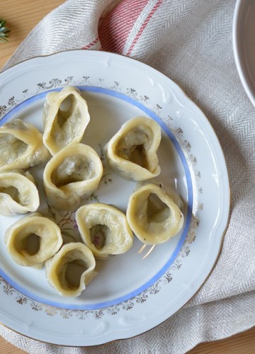 Mushroom-filled dumplings (Uszka z grzybami)