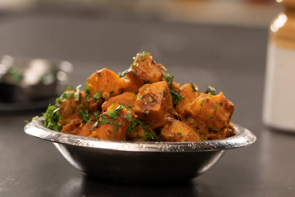 Rajasthani Kaddu ki Sabzi (Red Pumpkin & Potato Curry)