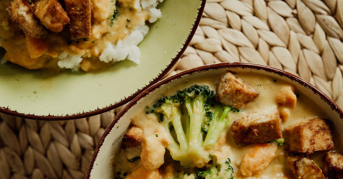 Crispy Tofu and Broccoli with Gochujang-Honey Glaze and Sesame Rice