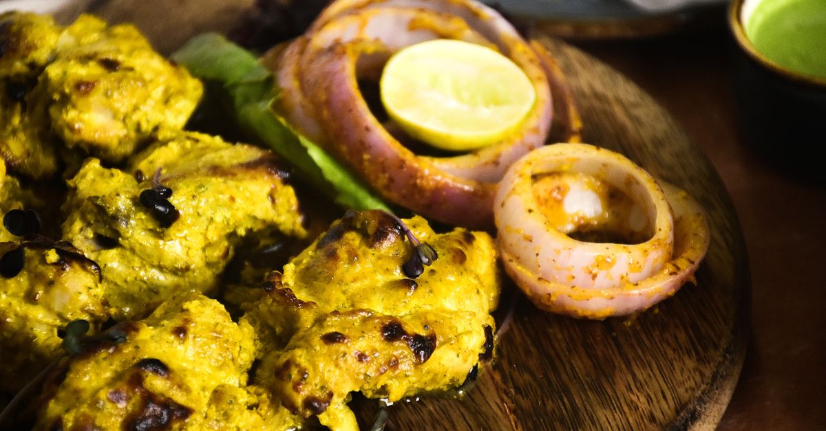 Tandoori Chicken with Cumin Rice and Cucumber Raita