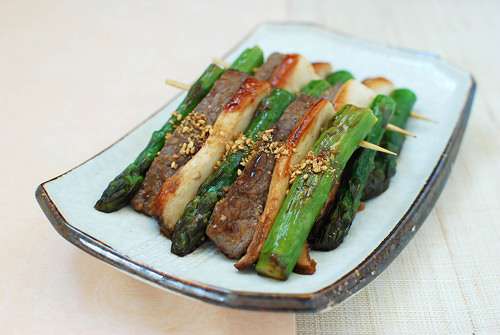 Sanjeok (Skewered Beef with Asparagus and Mushrooms)
