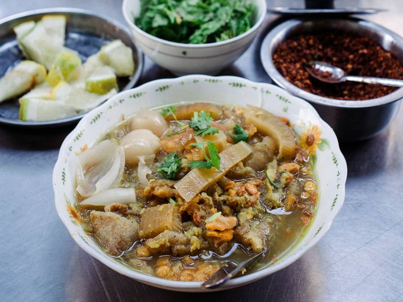 Mohinga (Burmese fish noodle soup)