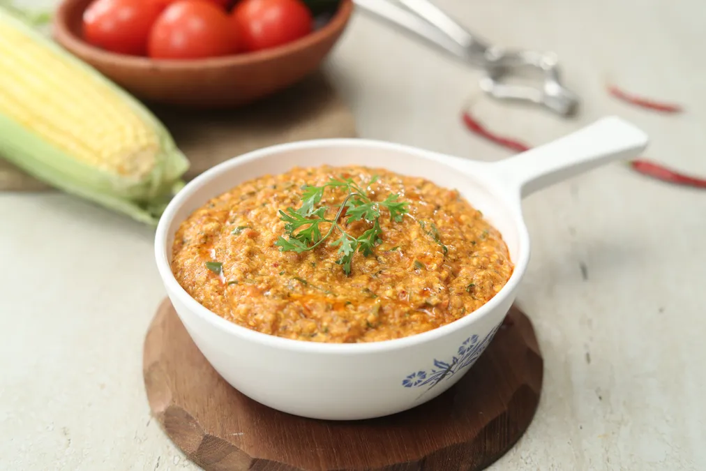 Jain Corn Tamatar Nu Shaak (Spicy creamy corn-tomato sabzi)