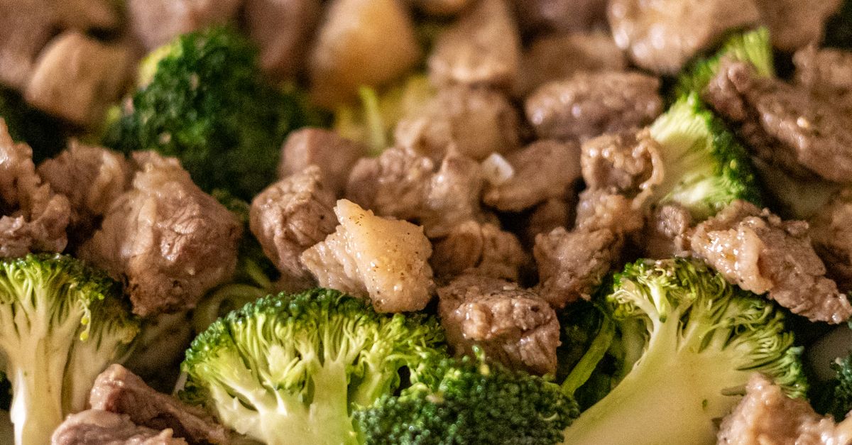 Quick Beef & Broccoli Stir-fry with Ginger-Soy Noodles