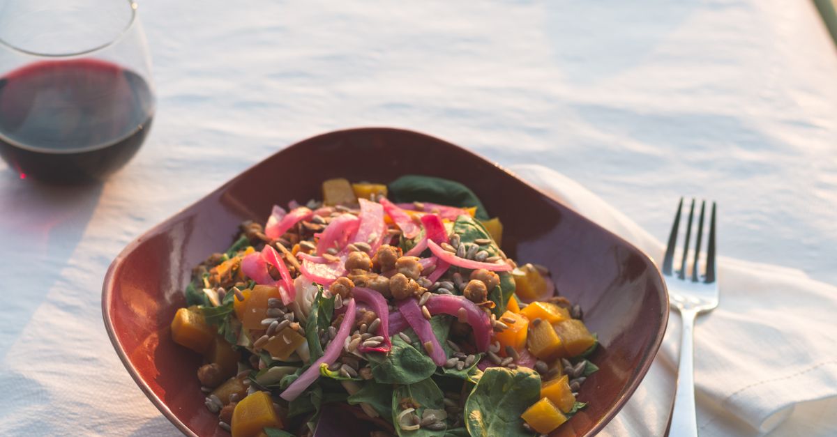 Spiced Chickpea & Spinach Flatbreads with Lemon-Garlic Yoghurt