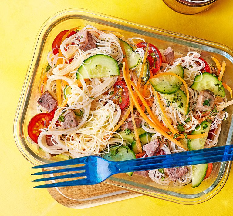Vermicelli noodle & beef salad