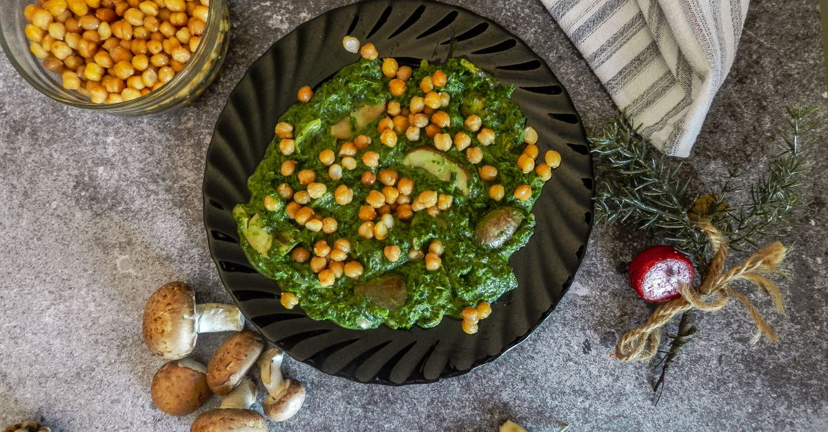 Spanish Chickpea and Spinach Stew with Saffron and Almonds