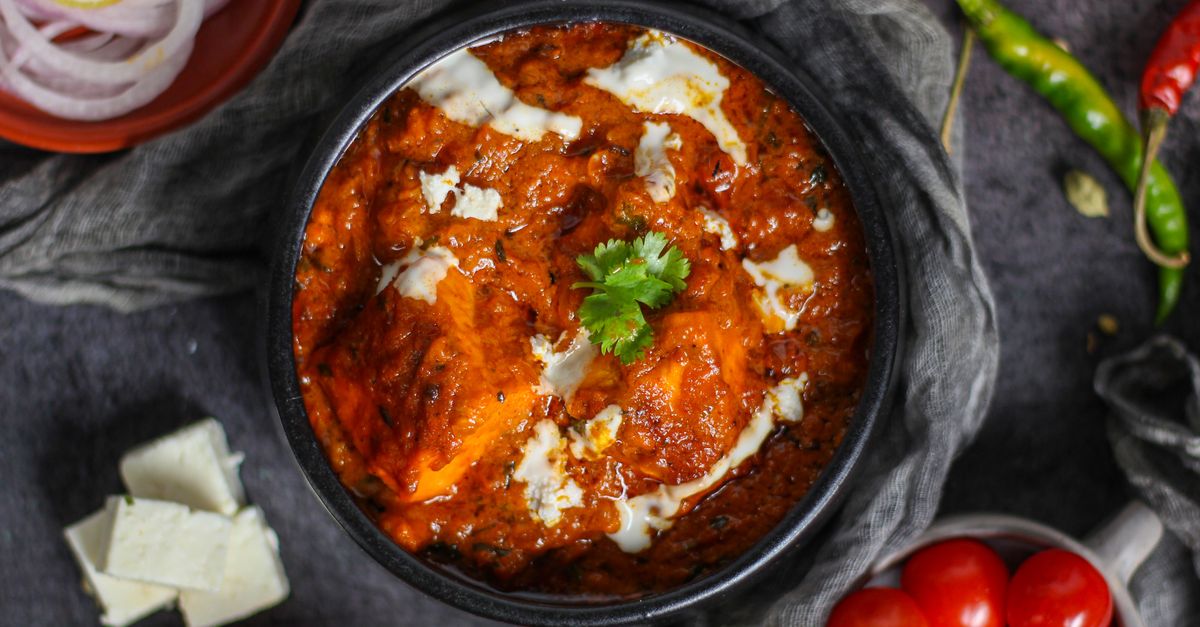 Creamy Paneer Makhani with Garlic Naan
