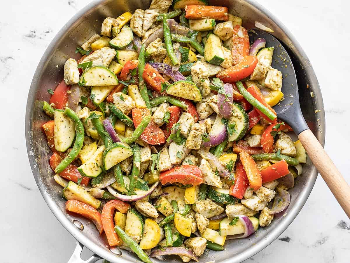 Easy Pesto Chicken and Vegetables