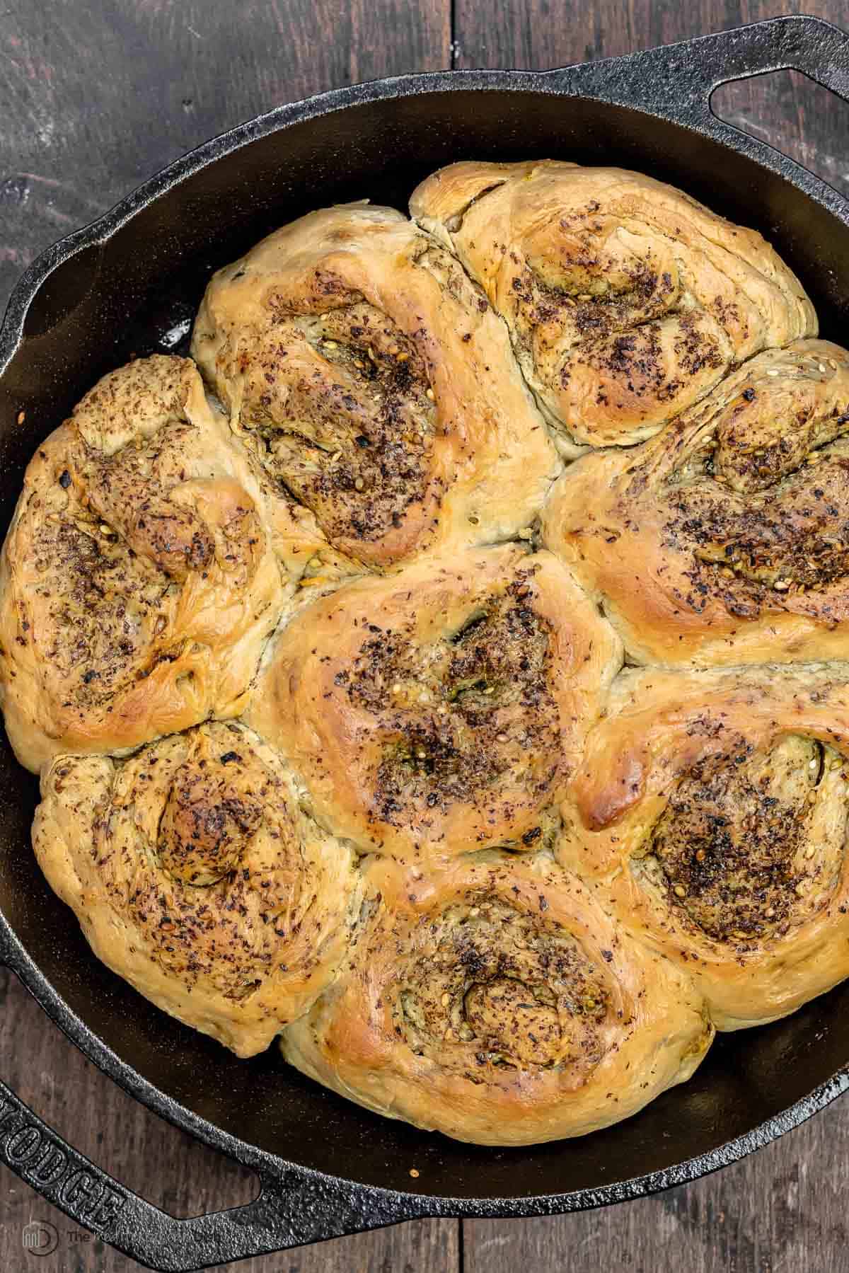 Za’atar bread rolls