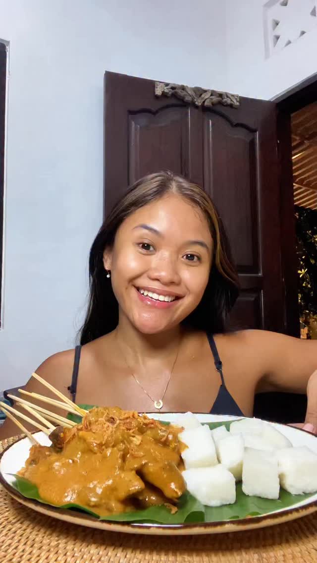 Sate Padang (Indonesian Beef Satay with Spicy Rendang-Style Gravy)