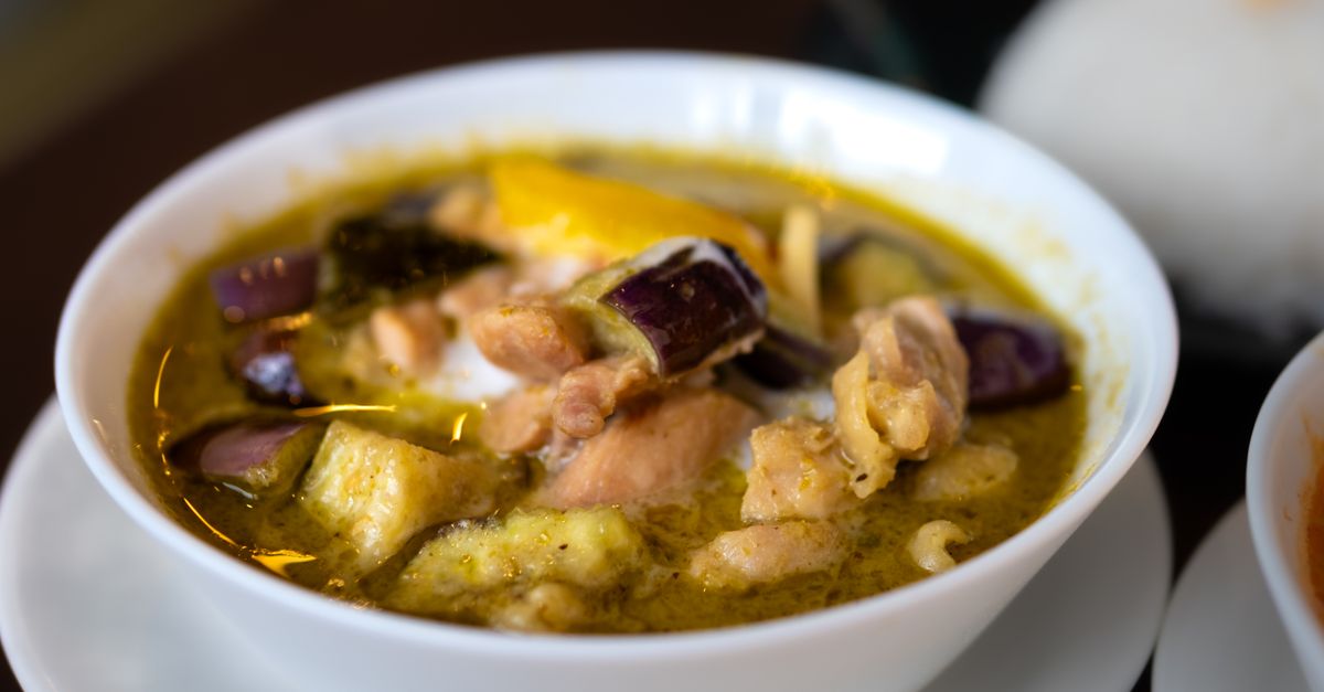 Thai Green Curry Stir-Fry with Crispy Tofu & Jasmine Rice