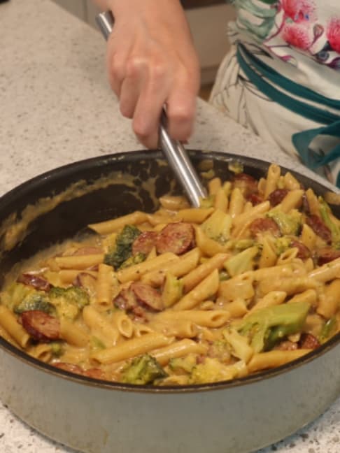 One-Pan Smoked Sausage Broccoli Cheddar Pasta